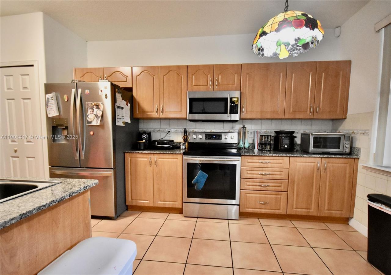 11020 NW 48th Ter, Doral, FL 33178 Photo