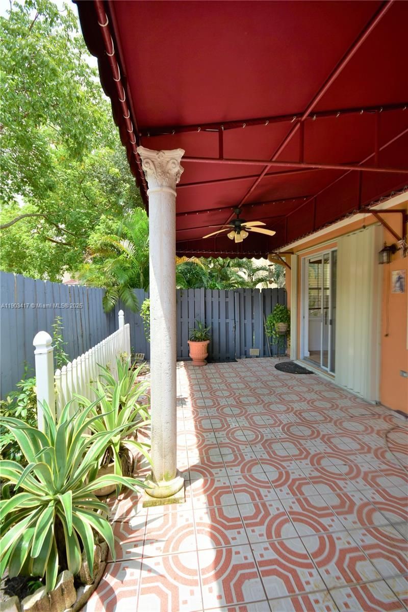 11020 NW 48th Ter, Doral, FL 33178 Photo