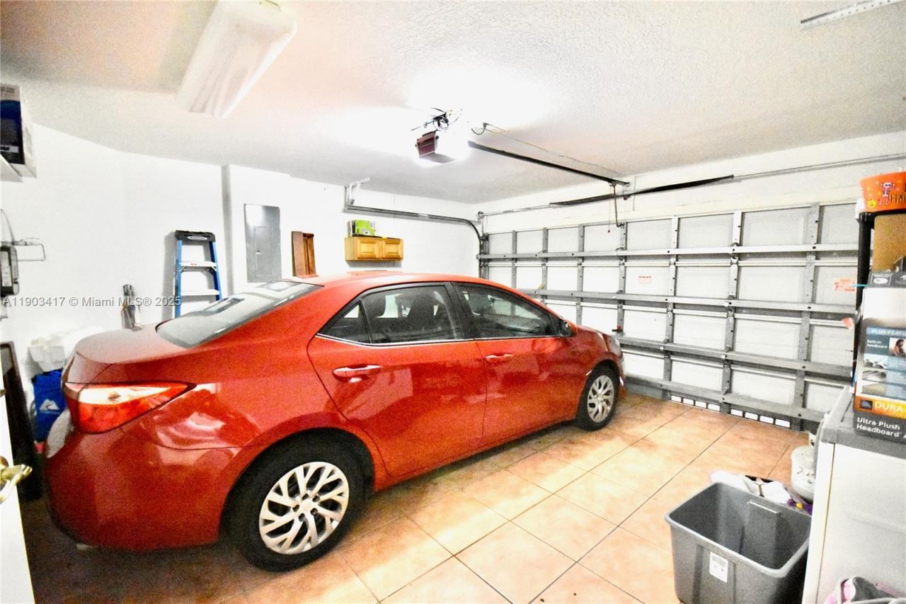 11020 NW 48th Ter, Doral, FL 33178 Photo