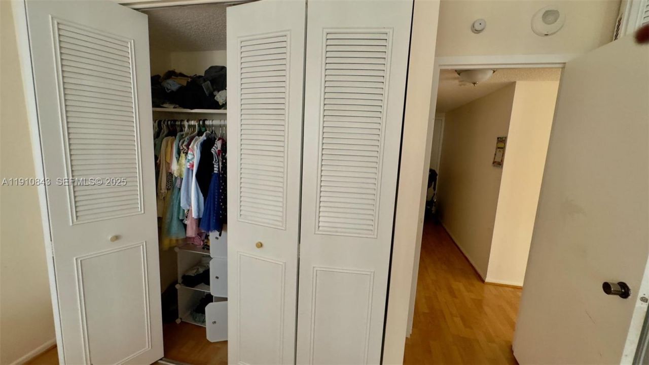 230 174th St, Unit 612, Sunny Isles Beach, FL 33160 Photo