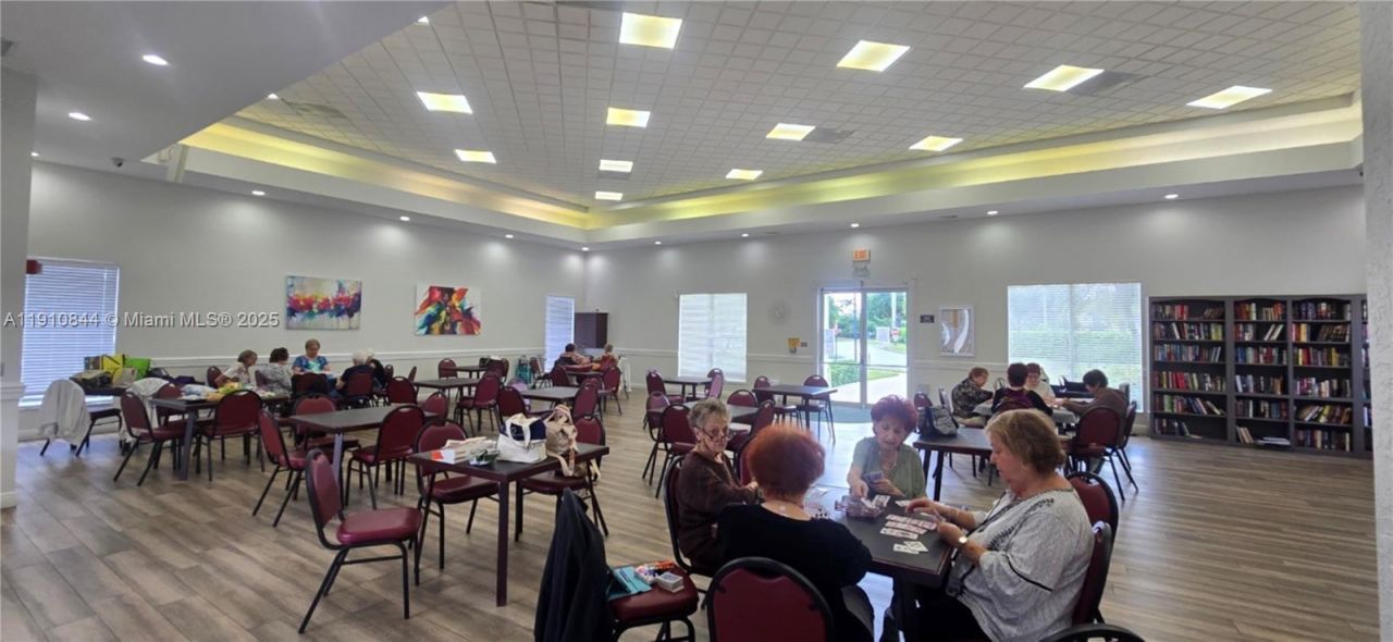 7775 Southampton Ter, Unit 305, Tamarac, FL 33321 Photo