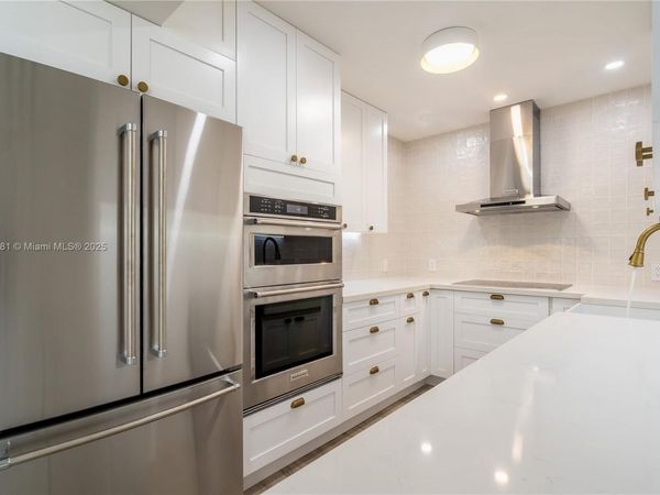 3675 N Country Club Dr, Unit 1906, Aventura, FL 33180