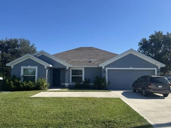 1317 SE Sandia Drive, Port Saint Lucie, FL 34983