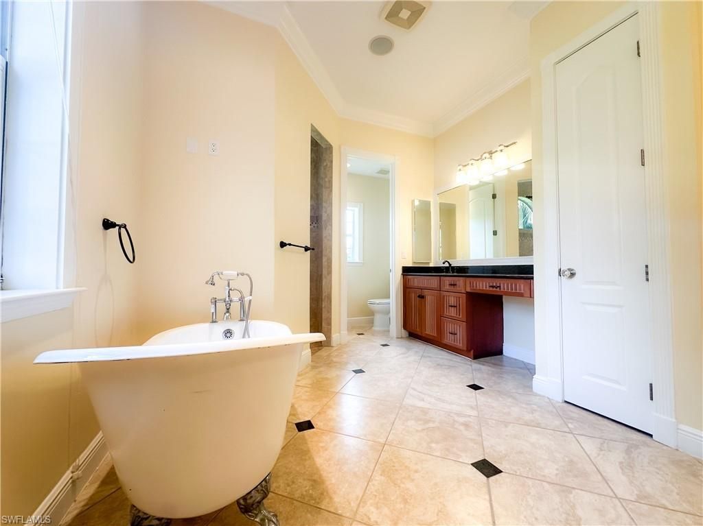 16470 Oakview Cir, Alva, FL 33920 Photo