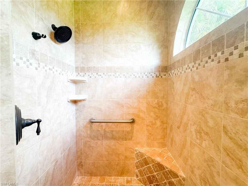 16470 Oakview Cir, Alva, FL 33920 Photo