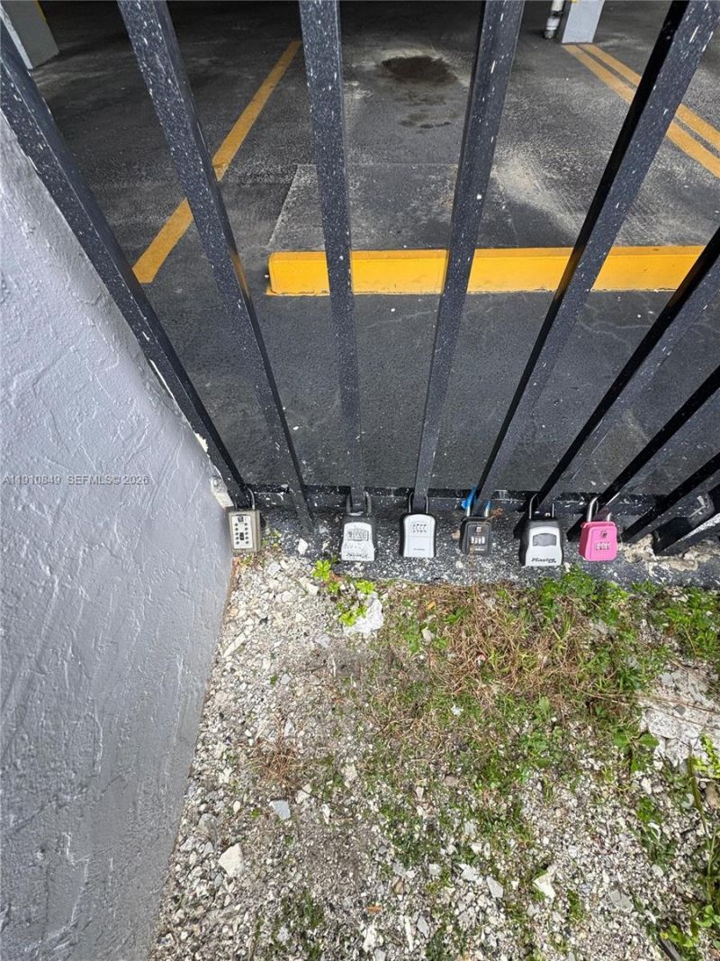 Please Call For Address, Unit 912, North Miami, FL 33161 Photo