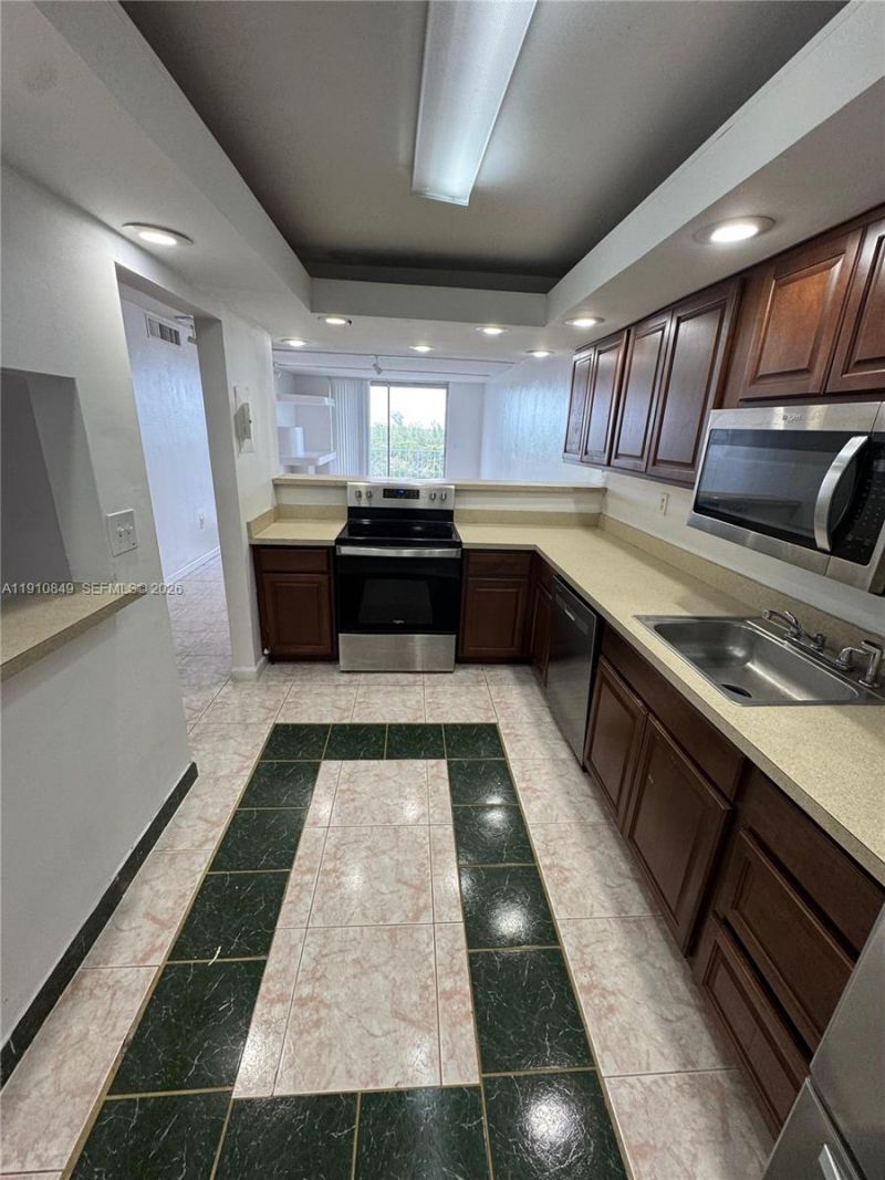 Please Call For Address, Unit 912, North Miami, FL 33161 Photo