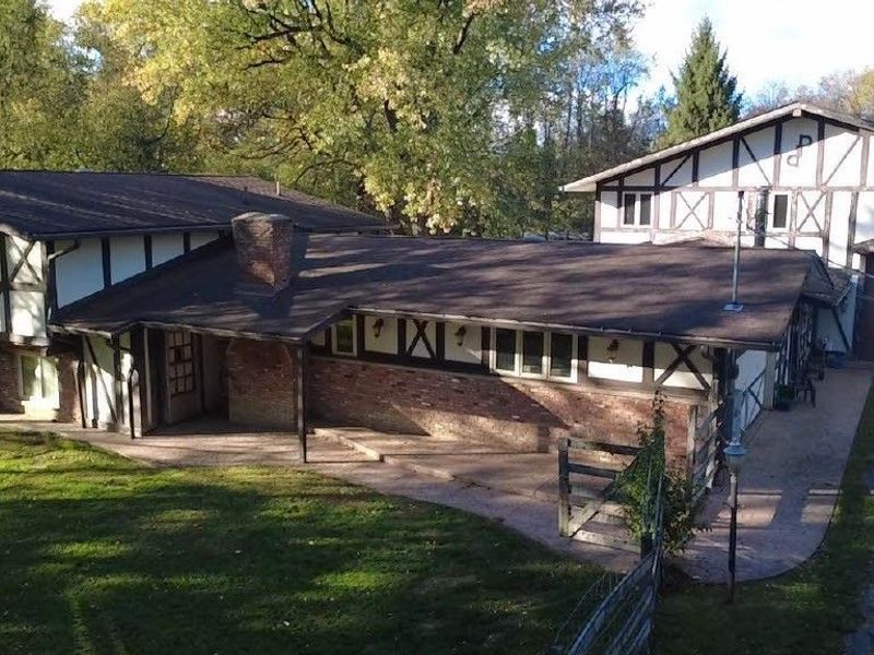 8362 Riverside Drive, Novelty, OH 44072 Photo 1