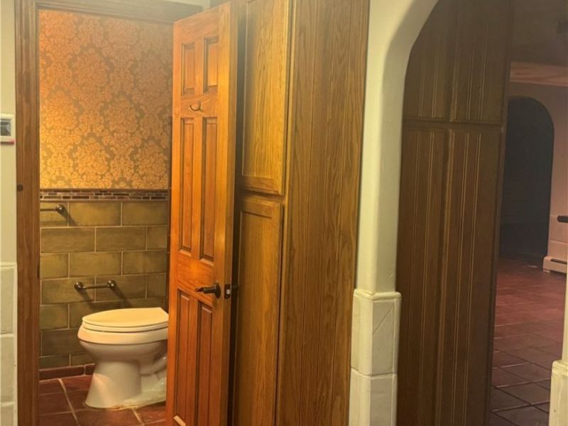 8362 Riverside Drive, Novelty, OH 44072 Photo 11