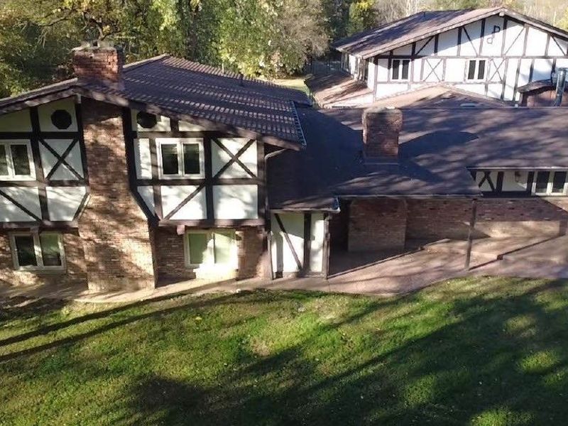 8362 Riverside Drive, Novelty, OH 44072 Photo 2