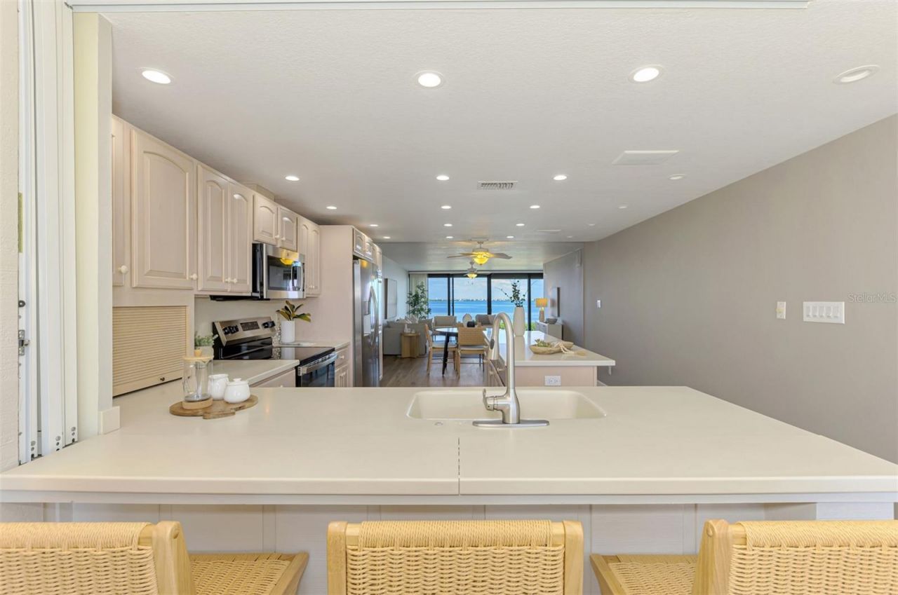 6500 Flotilla Drive, Unit 102, Holmes Beach, FL 34217 Photo