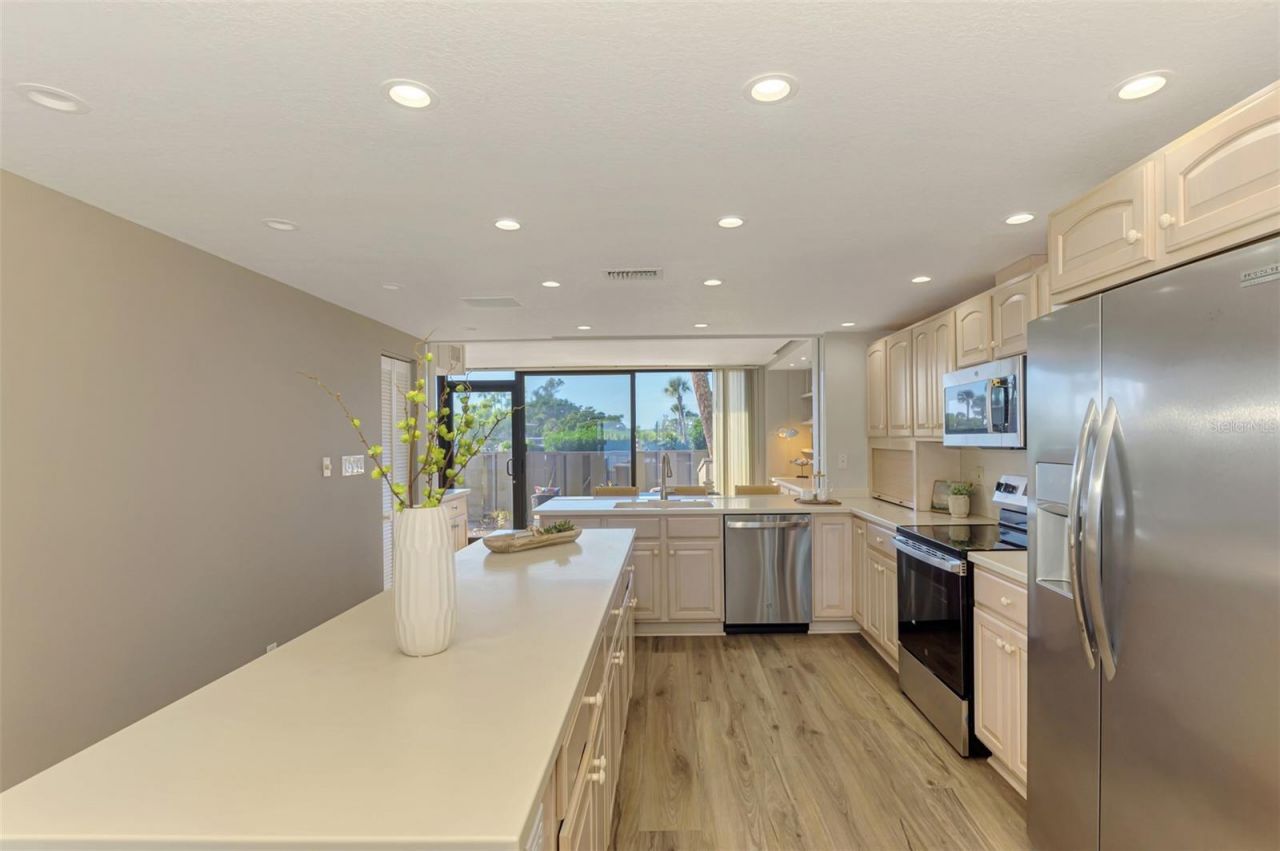 6500 Flotilla Drive, Unit 102, Holmes Beach, FL 34217 Photo