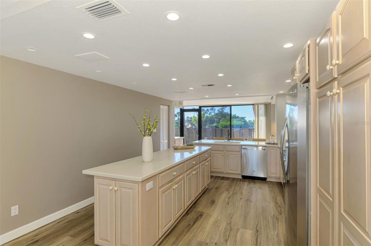 6500 Flotilla Drive, Unit 102, Holmes Beach, FL 34217 Photo