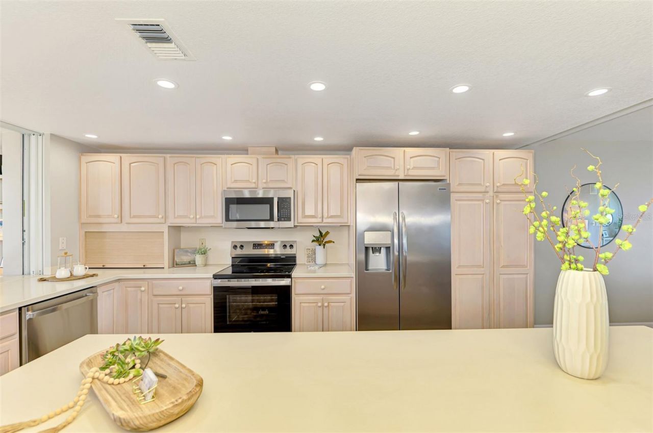 6500 Flotilla Drive, Unit 102, Holmes Beach, FL 34217 Photo