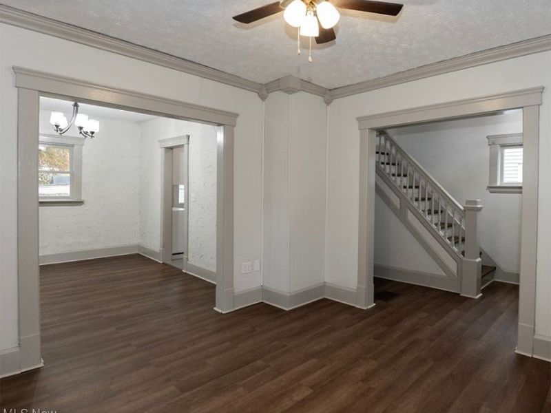 209 Clark Street, Elyria, OH 44035 Photo 8