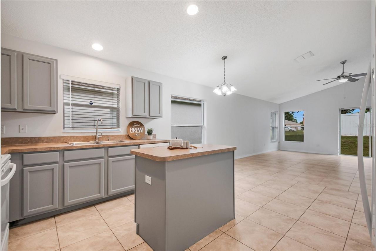 4848 Aguila Place, Orlando, FL 32826 Photo