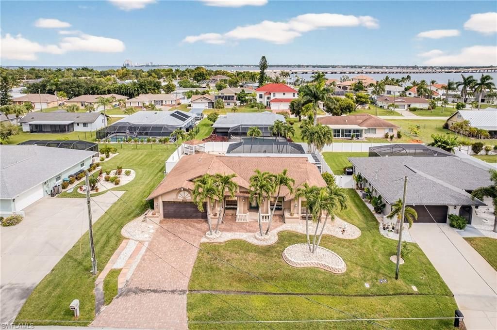 2531 SE 25th Ave, Cape Coral, FL 33904 Photo