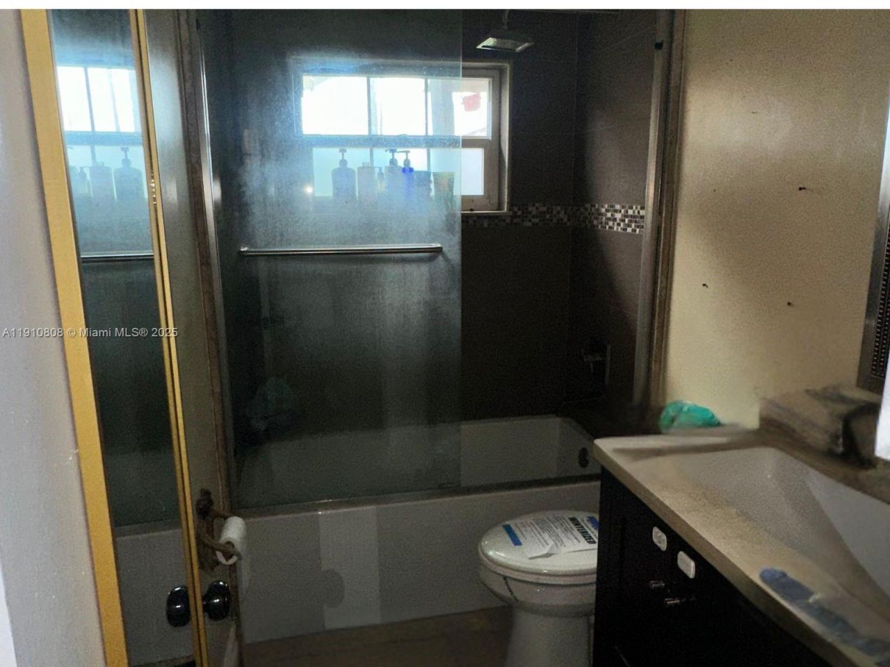 6390 Harding St, Hollywood, FL 33024 Photo