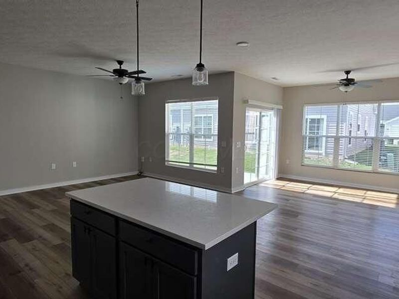 566 Rochdale Run, Delaware, OH 43015 Photo 10