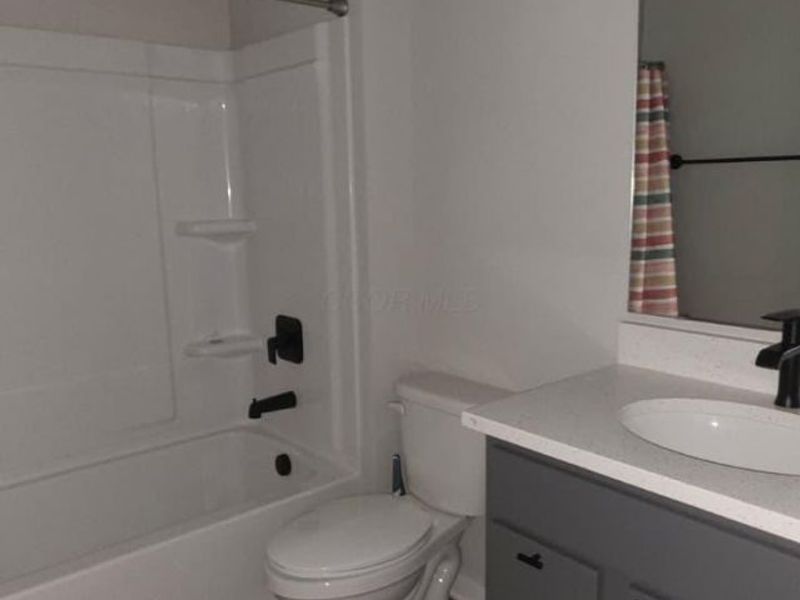 566 Rochdale Run, Delaware, OH 43015 Photo 14