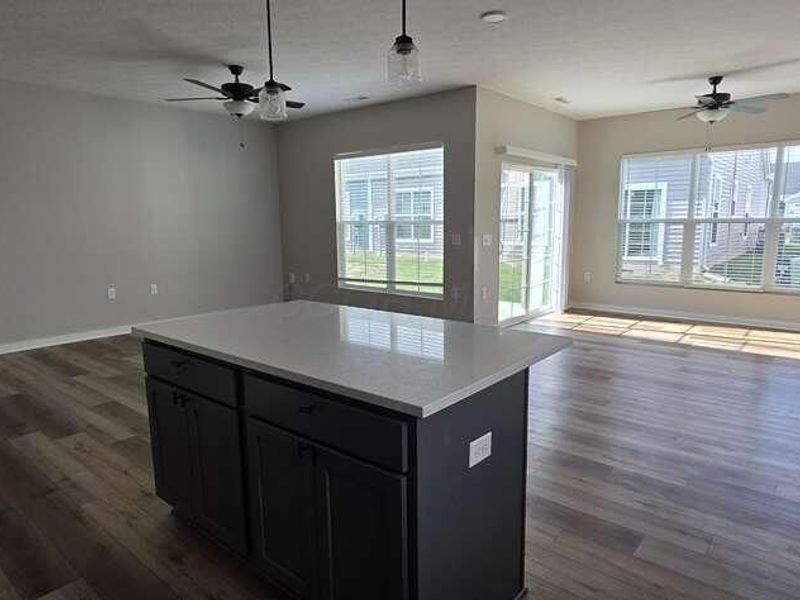 566 Rochdale Run, Delaware, OH 43015 Photo 9