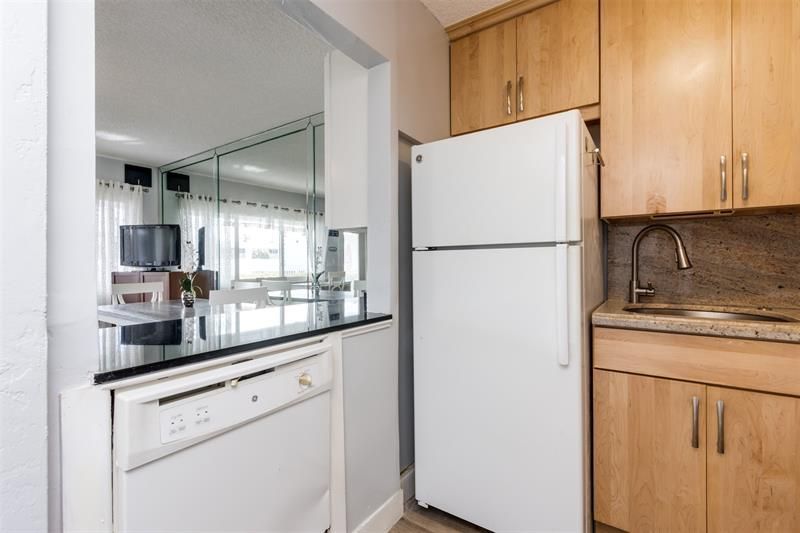 851 Atlantic Shores Boulevard, Unit 119, Hallandale Beach, FL 33009 Photo