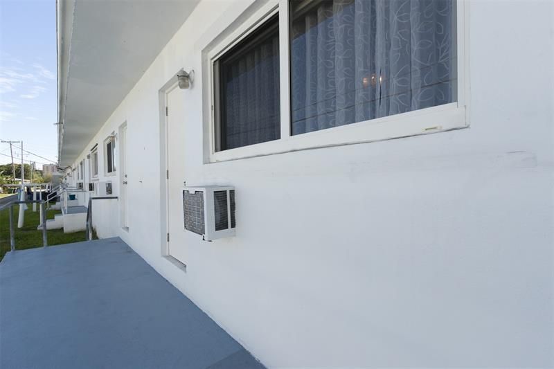 851 Atlantic Shores Boulevard, Unit 119, Hallandale Beach, FL 33009 Photo
