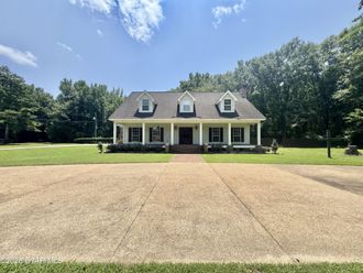 240 Shrinewood Drive Columbus, MS 39705
