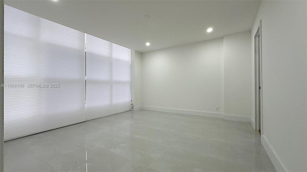 18181 NE 31st Ct, Unit 107, Aventura, FL 33160 Photo