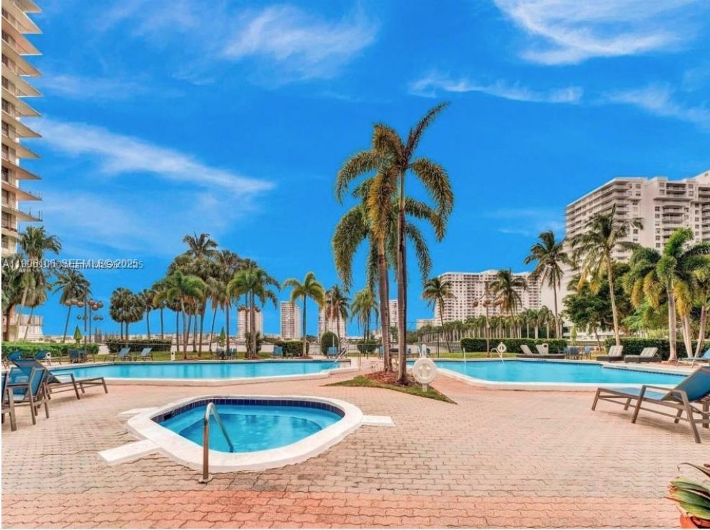 18181 NE 31st Ct, Unit 107, Aventura, FL 33160 Photo