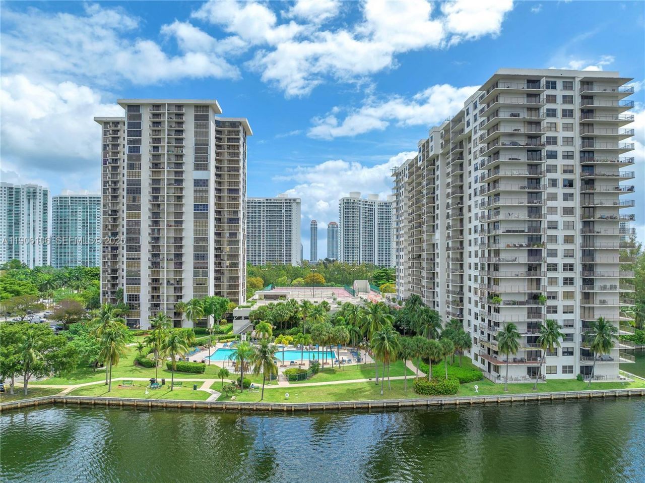 18181 NE 31st Ct, Unit 107, Aventura, FL 33160 Photo