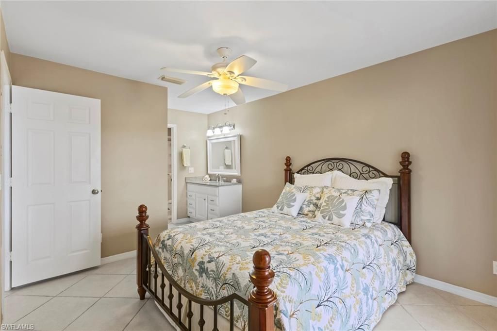 1305 Mainsail Dr, Unit 1013, Naples, FL 34114 Photo