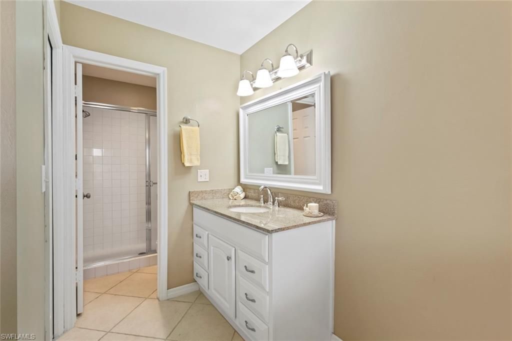 1305 Mainsail Dr, Unit 1013, Naples, FL 34114 Photo
