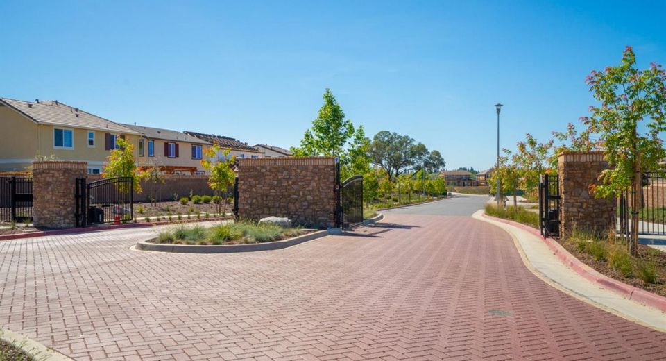 305 Outlooker Ct, Lincoln, CA 95648 Photo
