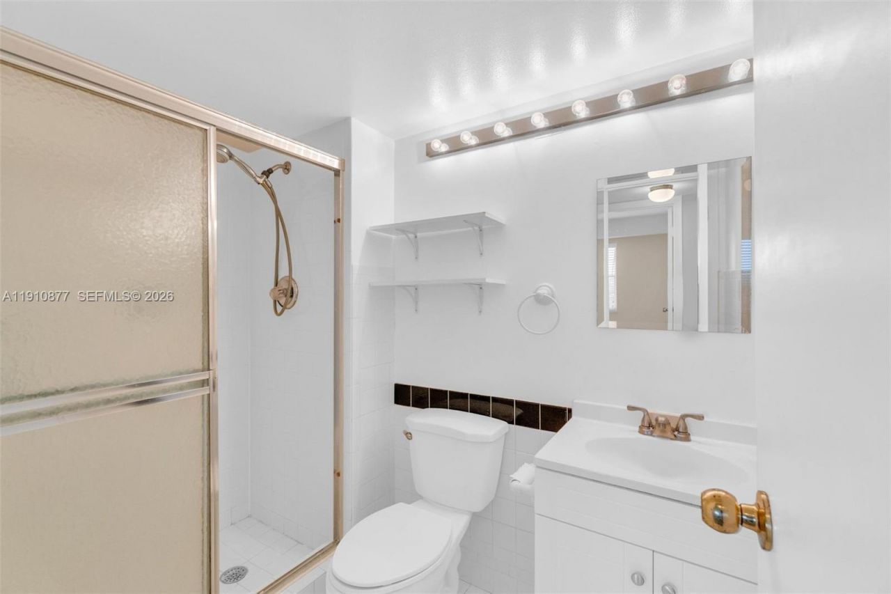 3100 W Rolling Hills Cir, Unit 707, Davie, FL 33328 Photo