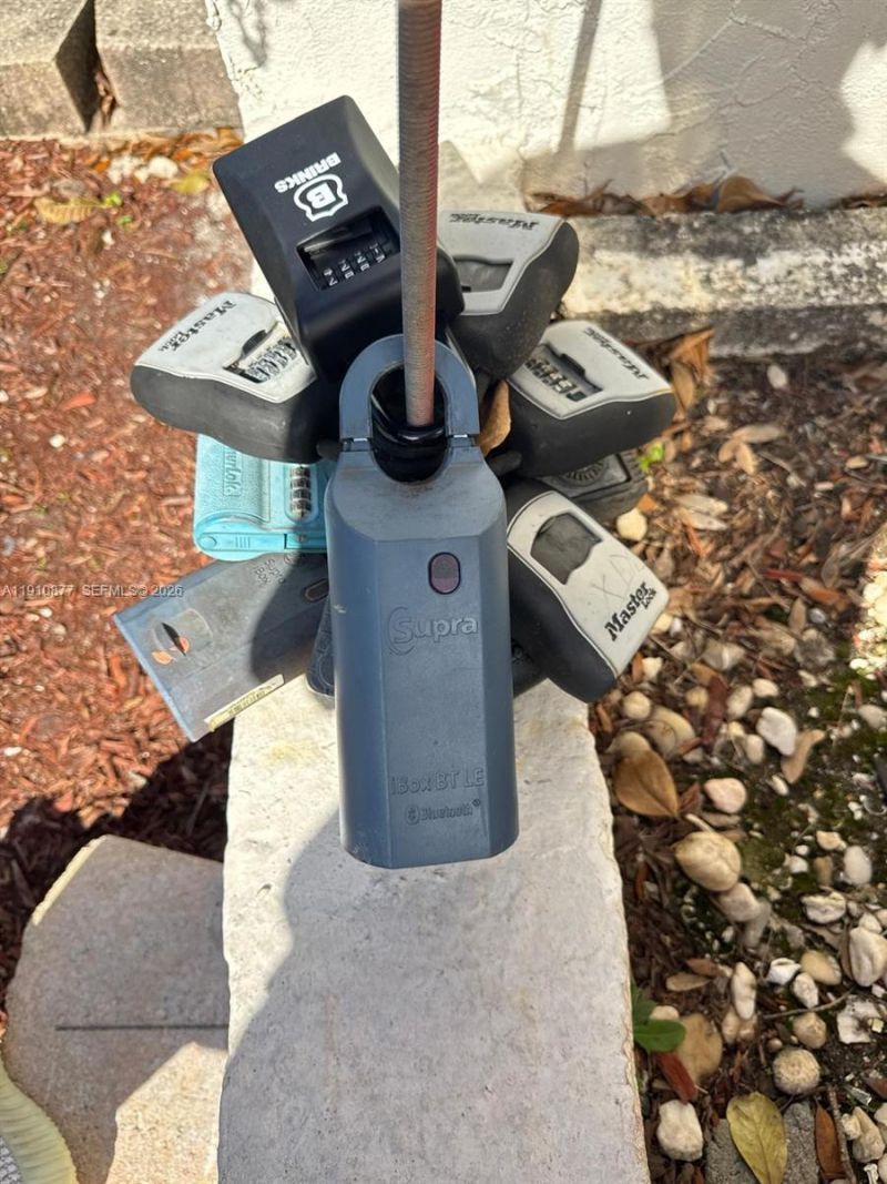 3100 W Rolling Hills Cir, Unit 707, Davie, FL 33328 Photo