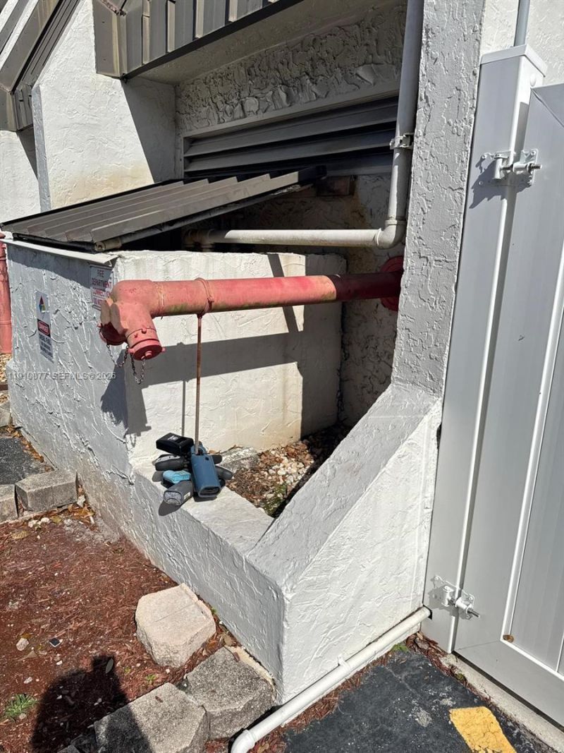 3100 W Rolling Hills Cir, Unit 707, Davie, FL 33328 Photo