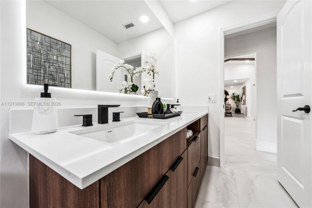 4029 NW 72nd Ave, Coral Springs, FL 33065 Photo