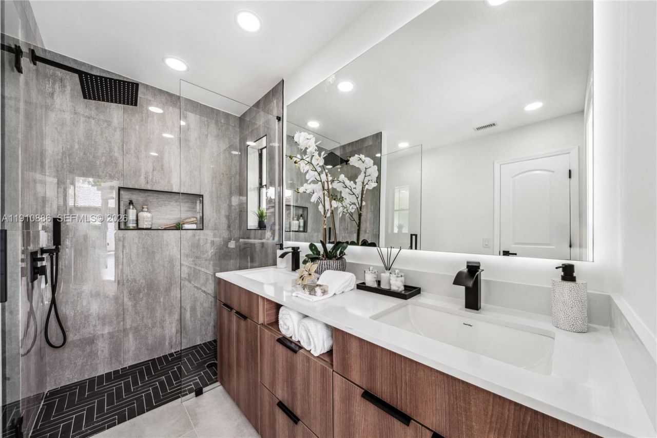 4029 NW 72nd Ave, Coral Springs, FL 33065 Photo