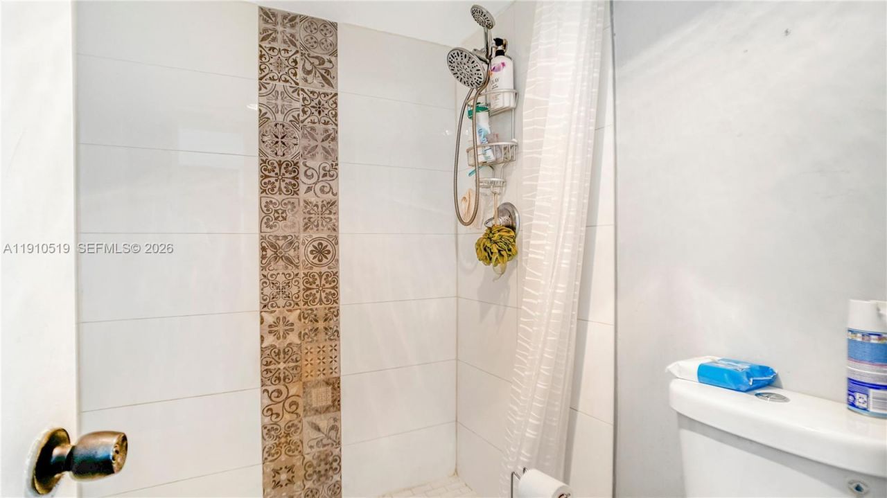 6405 W Oakland Park Blvd, Unit 2, Lauderhill, FL 33313 Photo