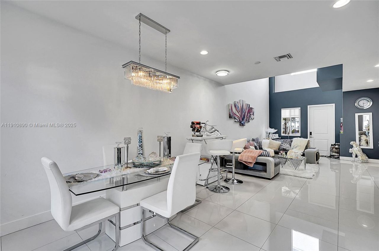 140 SE 7th Way, Pompano Beach, FL 33060 Photo