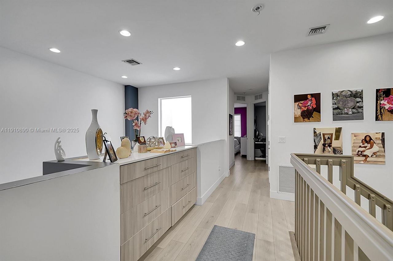 140 SE 7th Way, Pompano Beach, FL 33060 Photo