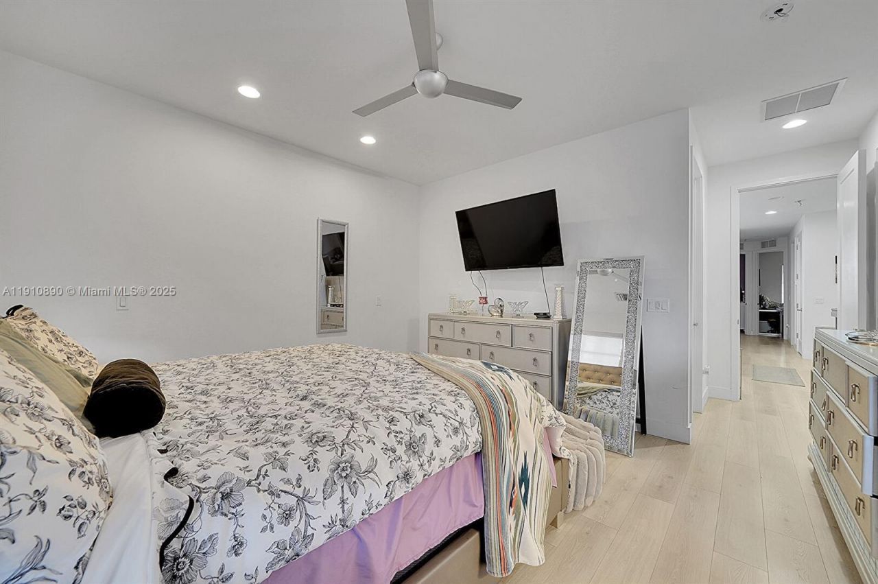 140 SE 7th Way, Pompano Beach, FL 33060 Photo