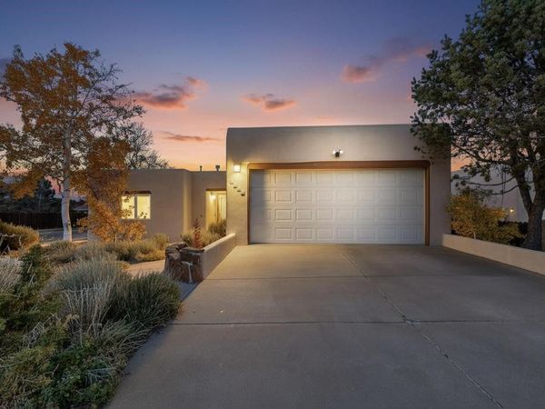 2933 Pueblo Halona, Santa Fe, NM 87507