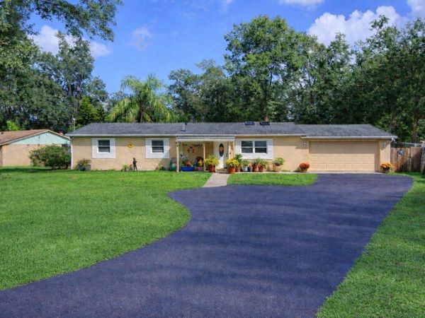 31126 PRESTWICK AVENUE, SORRENTO, FL 32776