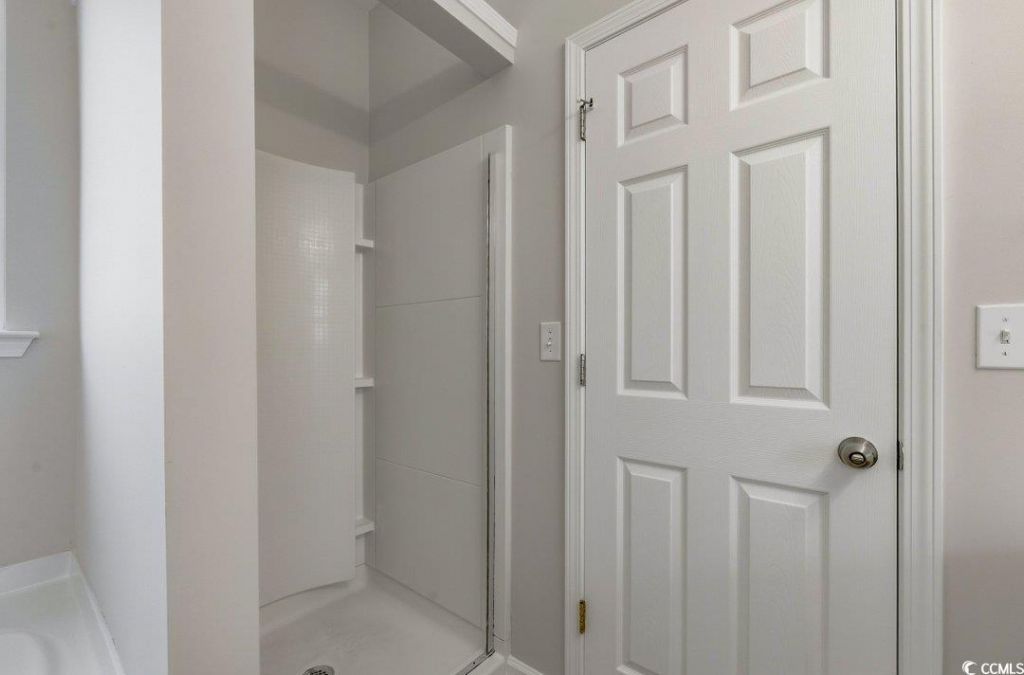 1109 Woodford Ct. Photo 16