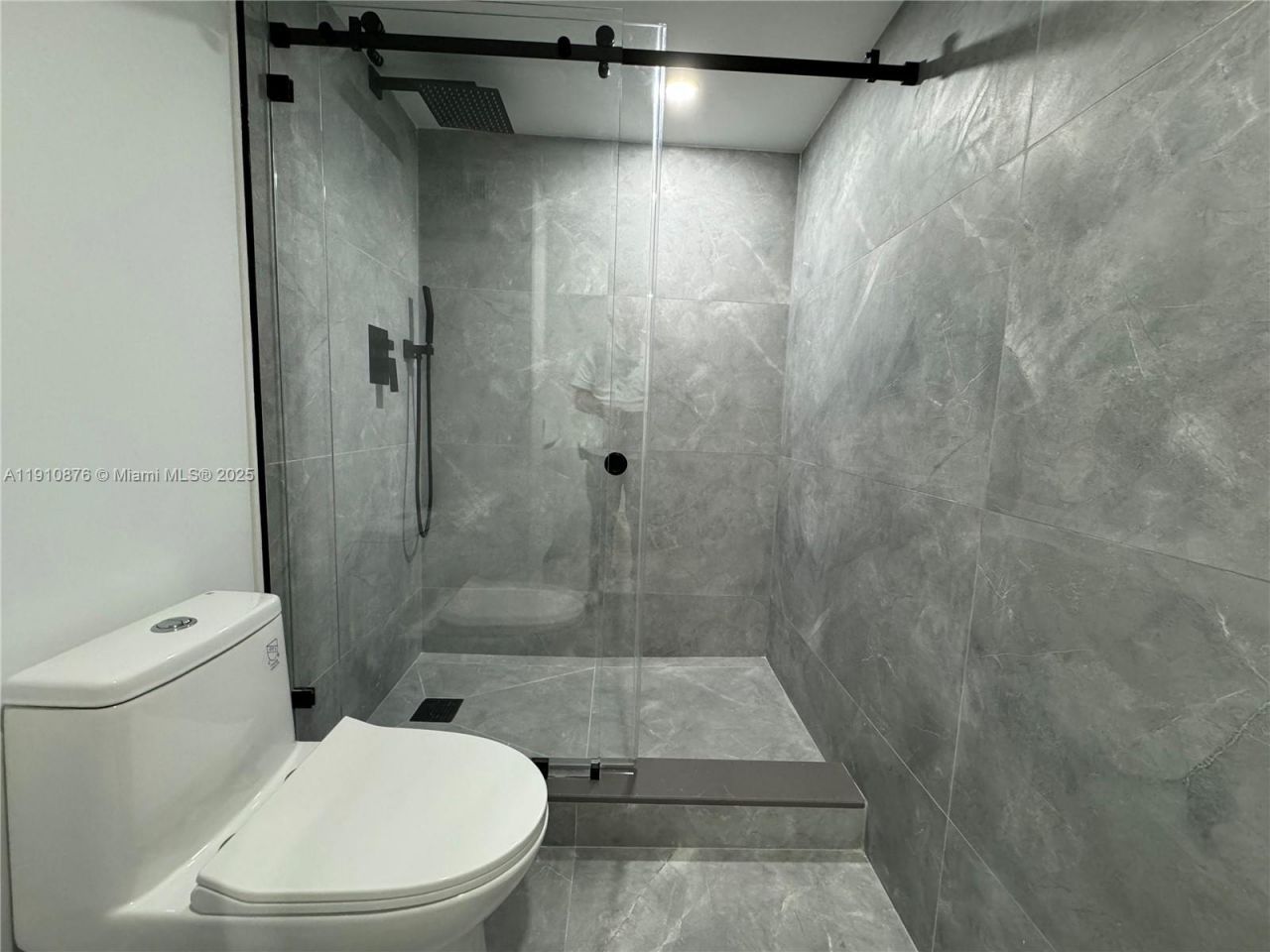 18031 Biscayne Blvd, Unit 1402, Aventura, FL 33160 Photo