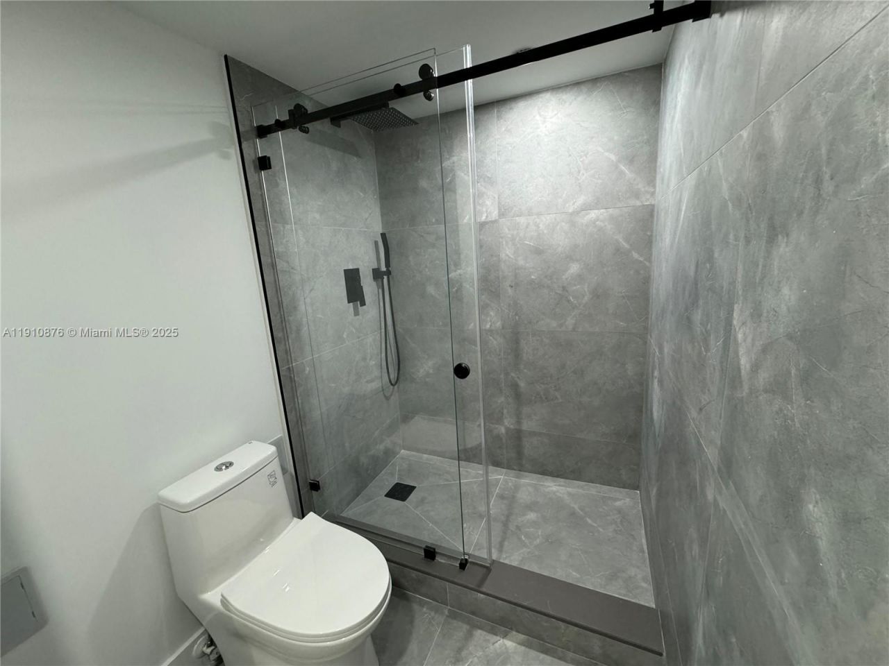 18031 Biscayne Blvd, Unit 1402, Aventura, FL 33160 Photo