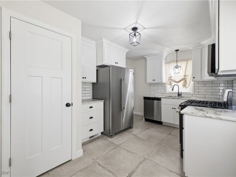 56 Jeffrey Lane, New Middletown, OH 44442 Photo 7