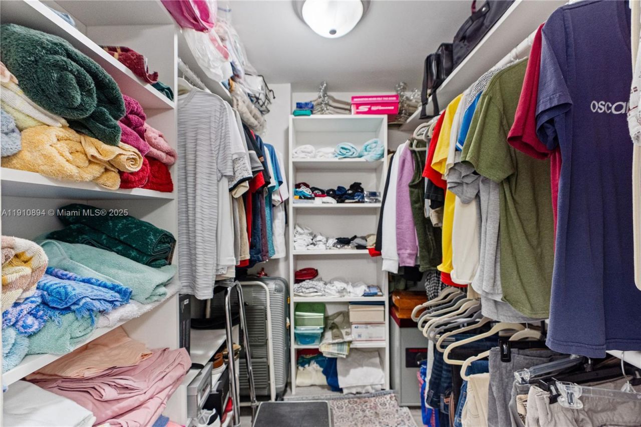 1000 Colony Point Cir, Unit 308, Pembroke Pines, FL 33026 Photo